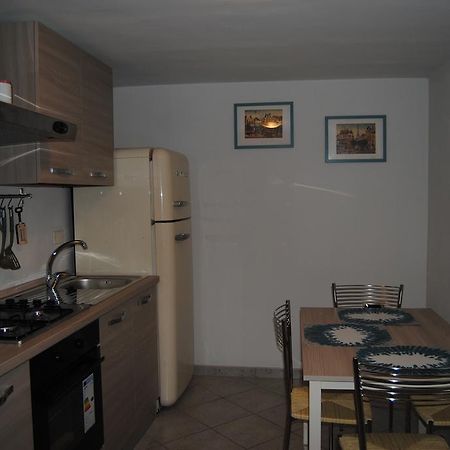 Il Susino Apartment Tirrenia Ngoại thất bức ảnh