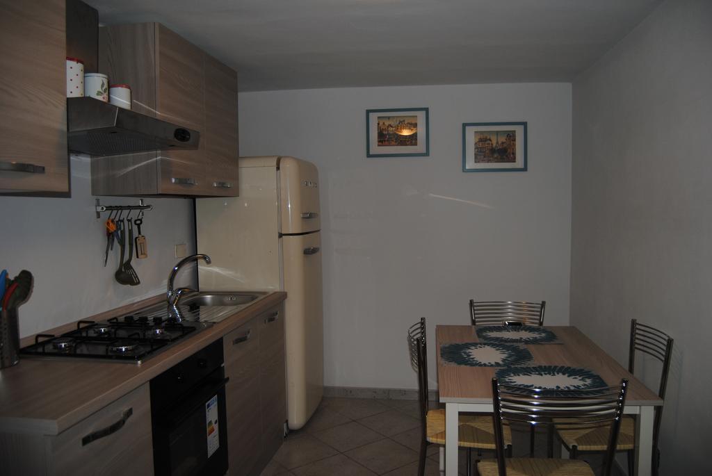 Il Susino Apartment Tirrenia Ngoại thất bức ảnh